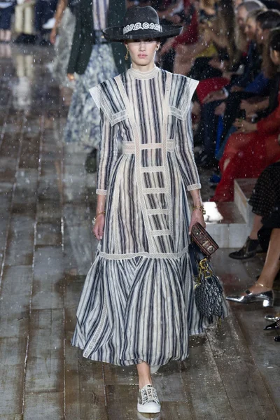 Look 31